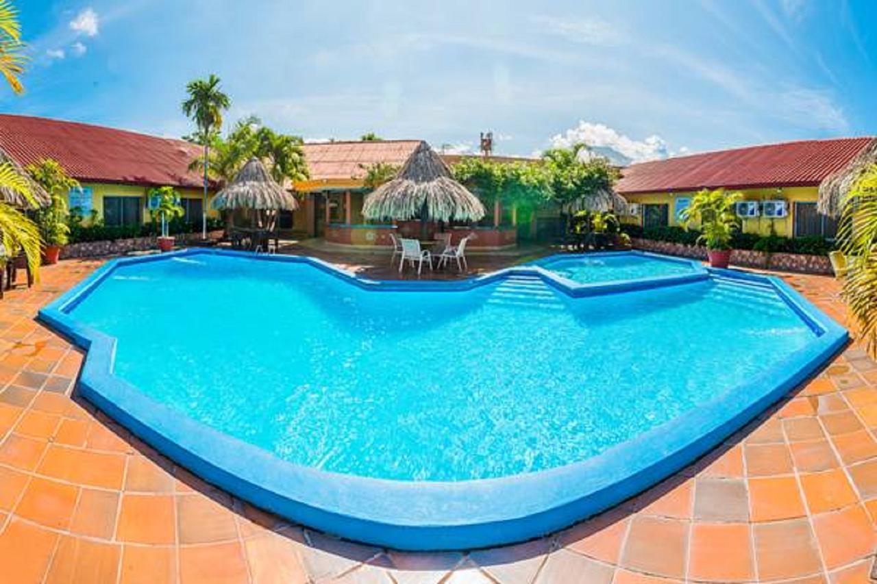 Hotel La Quinta La Ceiba Kültér fotó